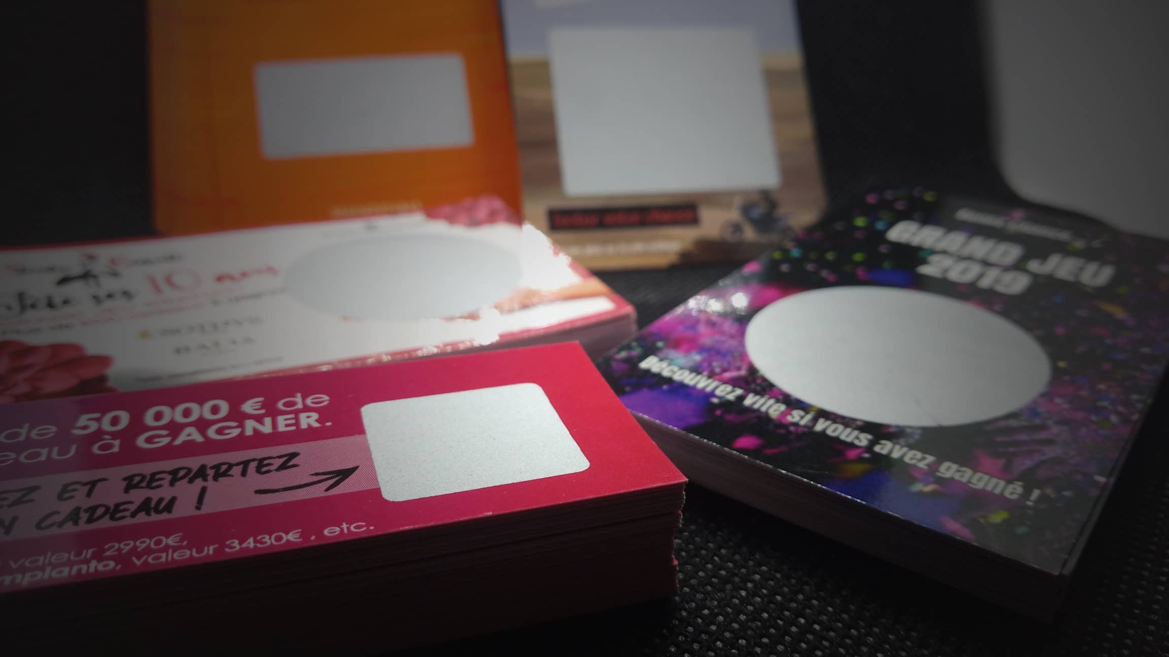 The 2020 Olympics are approaching quickly as they will take place this summer in Tokyo. A great opportunity for many businesses to be present at such an event and reach an audience from around the world. Knowing how to stand out to present your offer or product will be more than necessary if you want to attract passersby and fans who come to cheer on their favorite athletes. For this, the use of scratch tickets is a great playful idea that can be easily implemented! The 2020 Olympics are approaching quickly as they will take place this summer in Tokyo. A great opportunity for many businesses to be present at such an event and reach an audience from around the world. Knowing how to stand out to present your offer or product will be more than necessary if you want to attract passersby and fans who come to cheer on their favorite athletes. For this, the use of scratch tickets is a great playful idea that can be easily implemented!